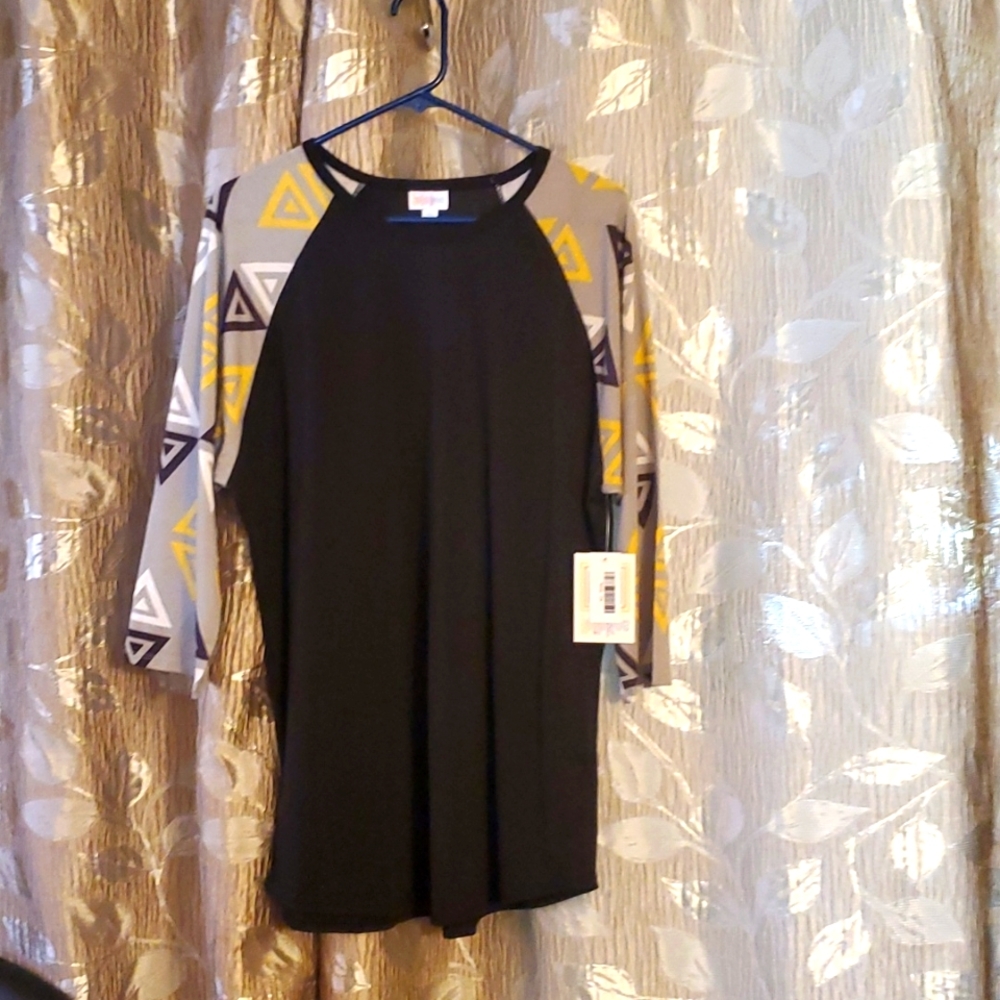 NWT LuLaRoe tshirt 2xl